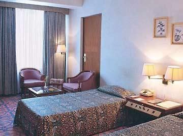 Searock Hotell Mumbai Exteriör bild